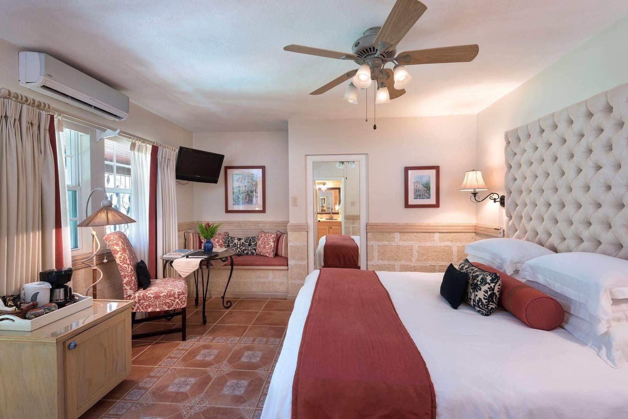 Little Arches Boutique Hotel - Adults Only Oistins Exterior photo