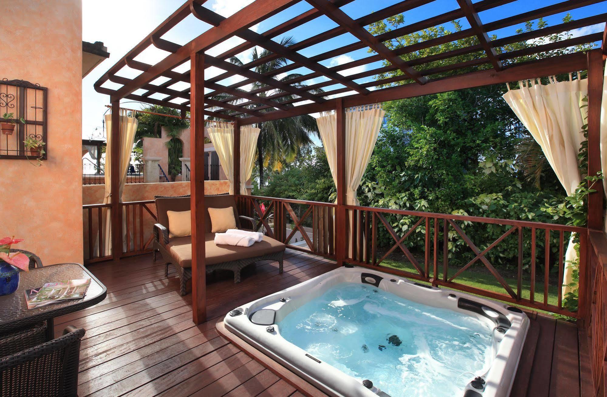 Little Arches Boutique Hotel - Adults Only Oistins Exterior photo