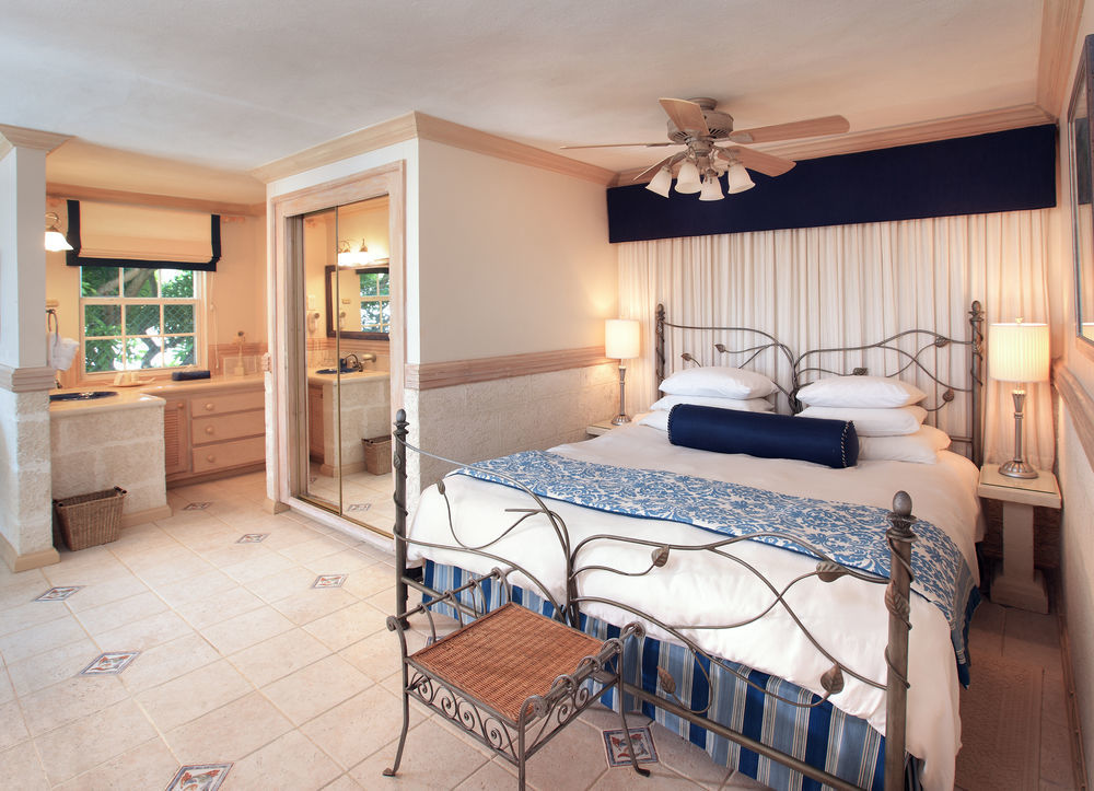 Little Arches Boutique Hotel - Adults Only Oistins Exterior photo